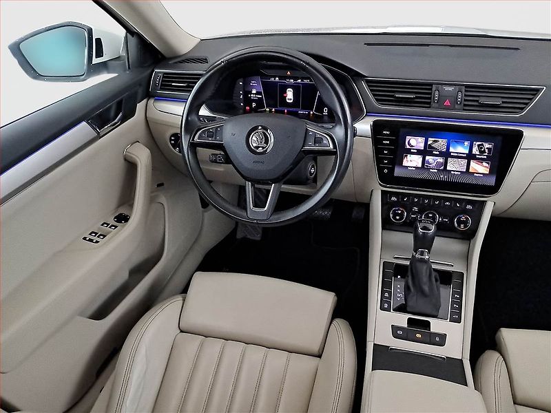 Škoda Superb (2020) Laurin&Klement 2.0 TDI - fotka 7 z 24