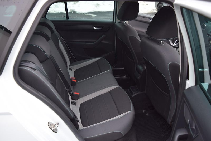 Škoda Fabia (2016) 1.2TSI 81kw AMBITION JOY OPS - fotka 40 z 49