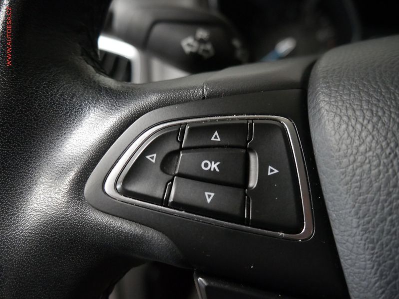 Ford Focus (2017) 1.5EB, ČR, navi, autoAC - fotka 18 z 22