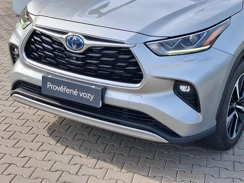 Toyota Highlander 2.5 HSD e-CVT AWD Executive - fotka 28 z 29