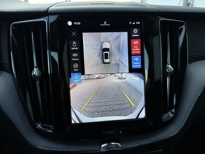 Volvo XC60 T8 AWD RECH.*ULTRA / REZERVACE - fotka 40 z 62