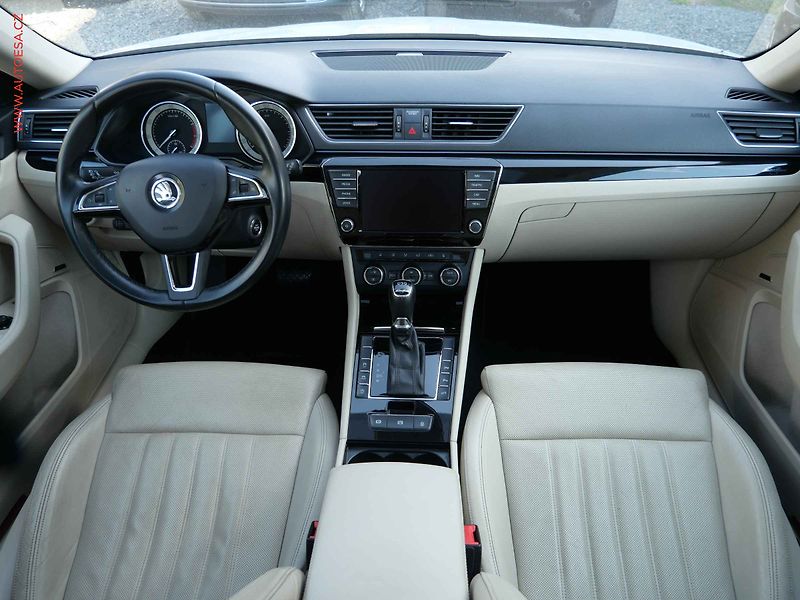 Škoda Superb (2015) 2.0 TSi 4x4, 2.maj,ČR, L&K - fotka 10 z 35