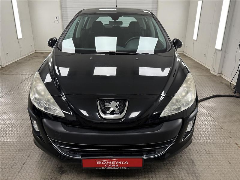 Peugeot 308 1,4 16V VTi 95 HP Comfort Pack - fotka 2 z 24