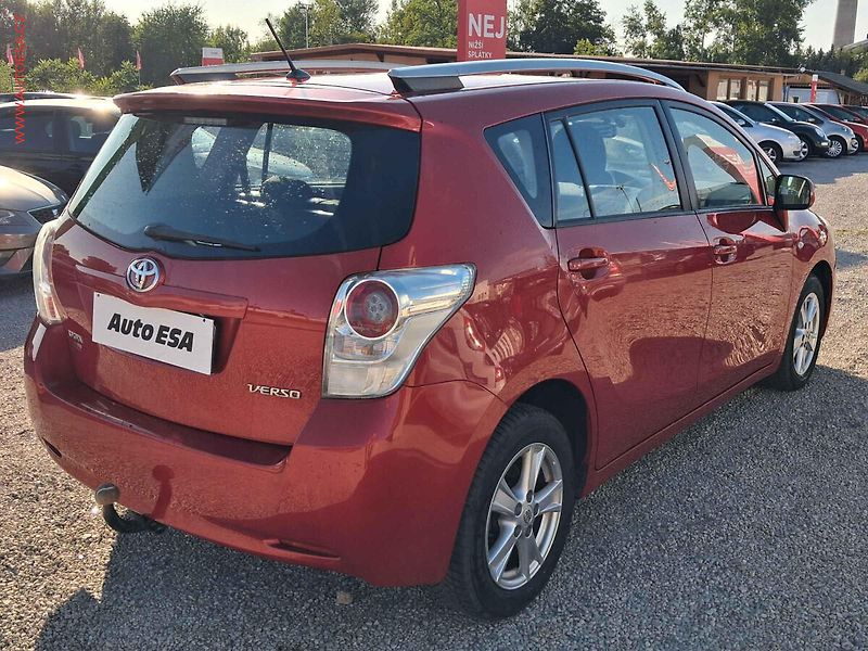 Toyota Verso (2011) 2.0, 2.maj,ČR, Navi - fotka 4 z 20