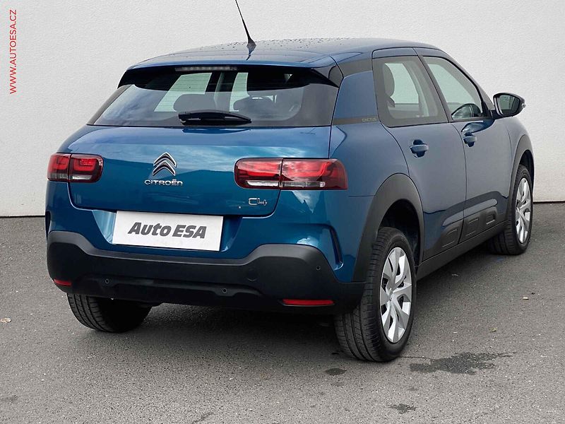 Citroën C4 Cactus (2019) 1.2 PT, 1.maj,ČR, Feel - fotka 4 z 19