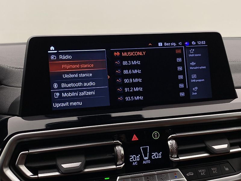 BMW X4 xDRIVE 20 M-PAKET CZ REZERVACE - fotka 36 z 73