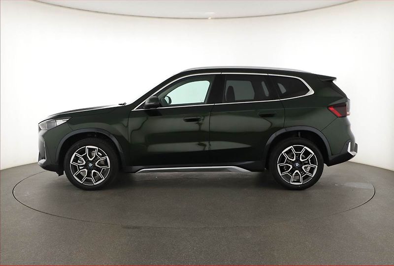 BMW X1 (2025) sDrive20i, XLine, Kamera - fotka 3 z 23