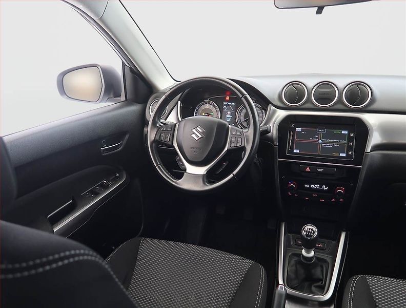 Suzuki Vitara (2021) GL + 1.4 BoosterJet, 4X4 - fotka 7 z 22