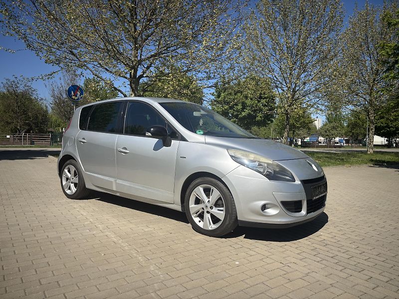 Renault Scénic 1.6 dCi BOSE Edition - fotka 12 z 27