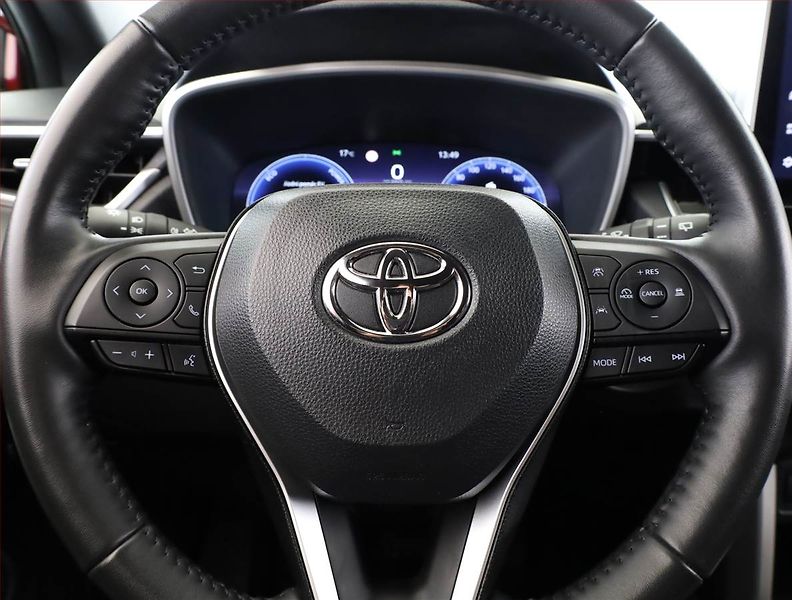 Toyota Corolla Cross (2024) 2.0 Hybrid 2WD - fotka 8 z 19