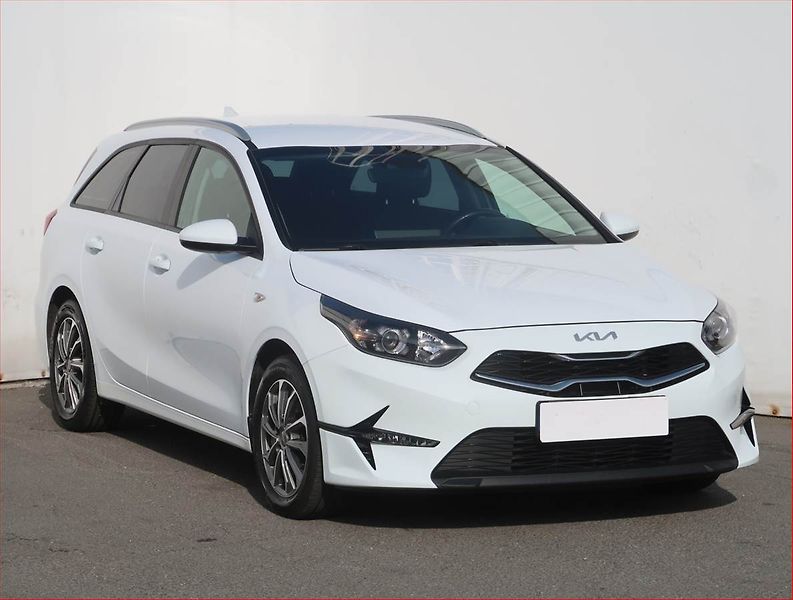 Kia Ceed (2023) 1.5 T-GDI, ČR,1.maj - fotografie inzerátu