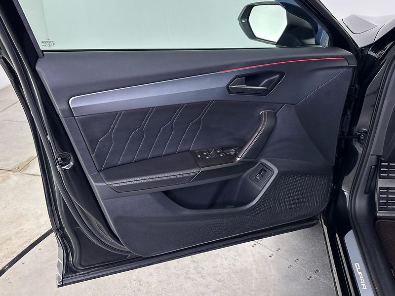 Cupra Formentor VZ5 - fotka 13 z 29