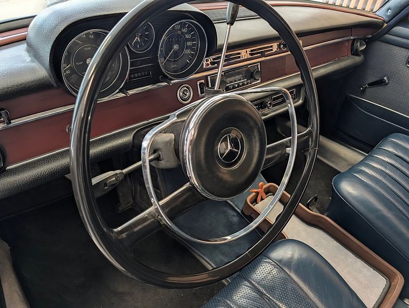 Mercedes-Benz Třídy S W108 - fotka 14 z 36