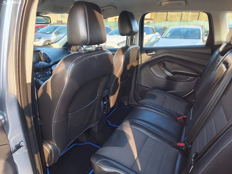 Ford Kuga (2016) - fotka 21 z 39