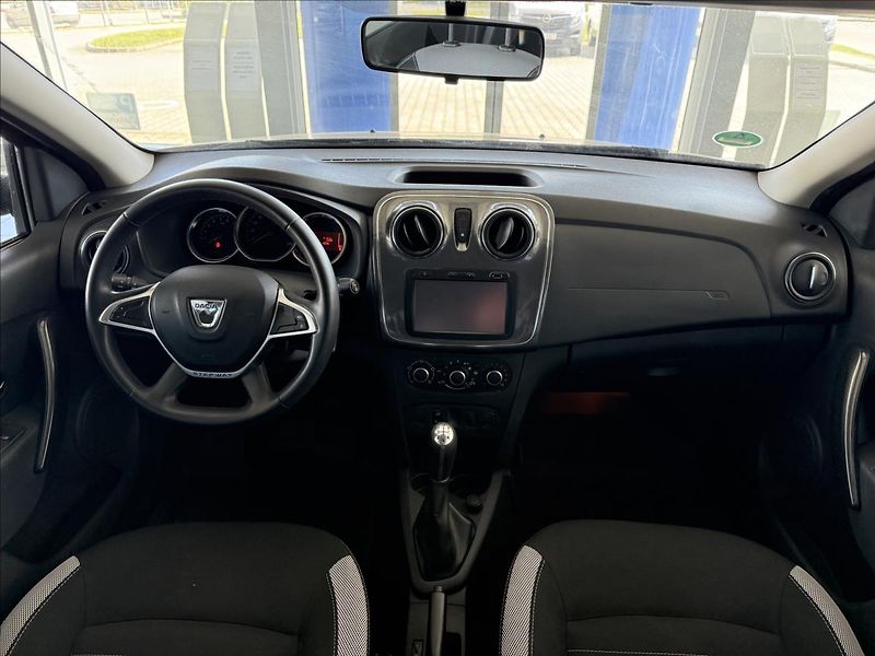 Dacia Logan 0,9   66kW,STEPWAY,1.MAJITEL - fotka 8 z 23