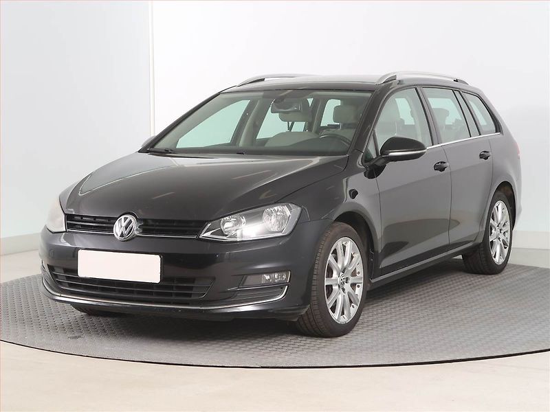 Volkswagen Golf (2014) Highline 1.4 TSI, Serv.kniha - fotka 2 z 16