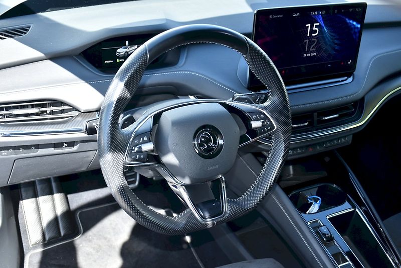 Škoda Enyaq (2021) Sportline 80X 195kW 4x4 - fotka 15 z 34