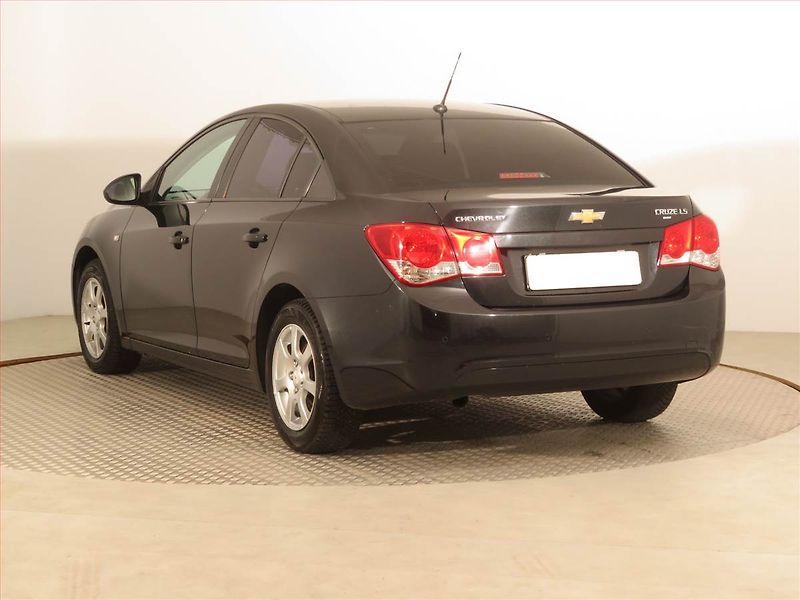 Chevrolet Cruze (2010) 2.0 VCDi, Serv.kniha - fotka 4 z 15