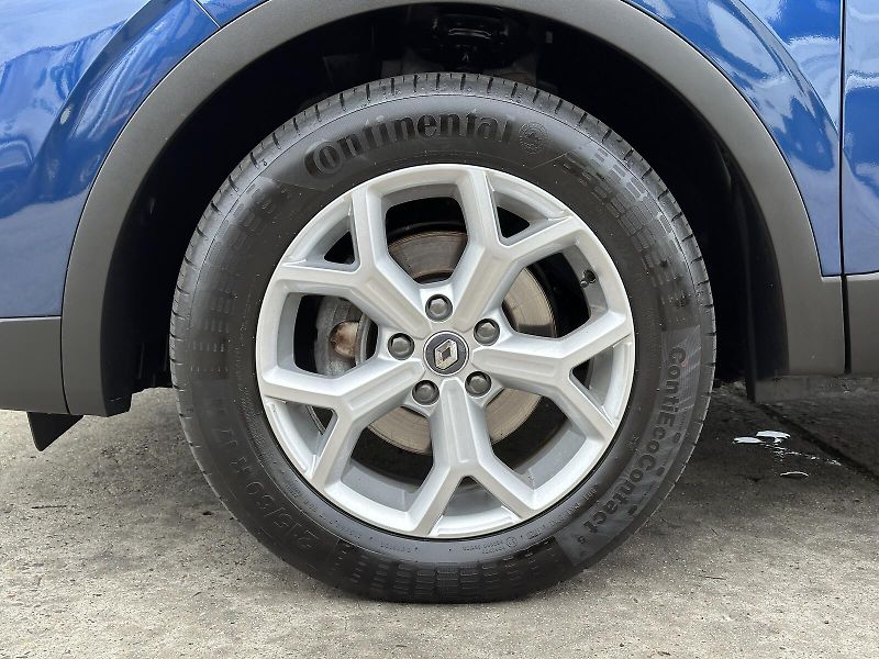 Renault Kadjar 1.3TCe 7AT EDC 140PS Tempomat - fotka 8 z 45