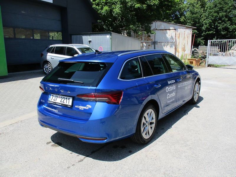 Škoda Octavia Combi Top Selection 2,0TDI/110 - fotka 5 z 16