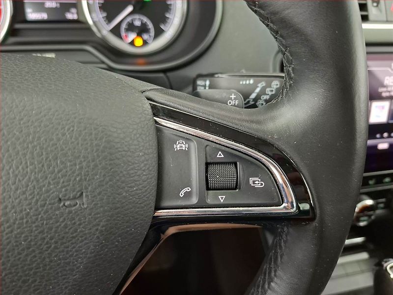 Škoda Octavia (2018) Style 1.8 TSI, Automat - fotka 17 z 19