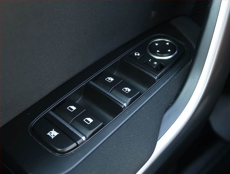 Kia Ceed (2020) 1.4 T-GDI, ČR,1.maj - fotka 16 z 22