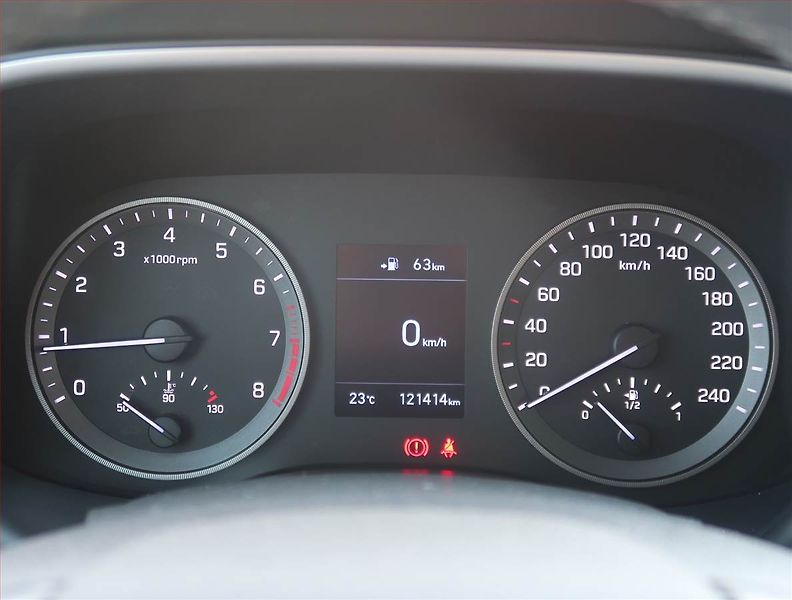Hyundai Tucson (2019) 1.6 T-GDI, Serv.kniha - fotka 11 z 19