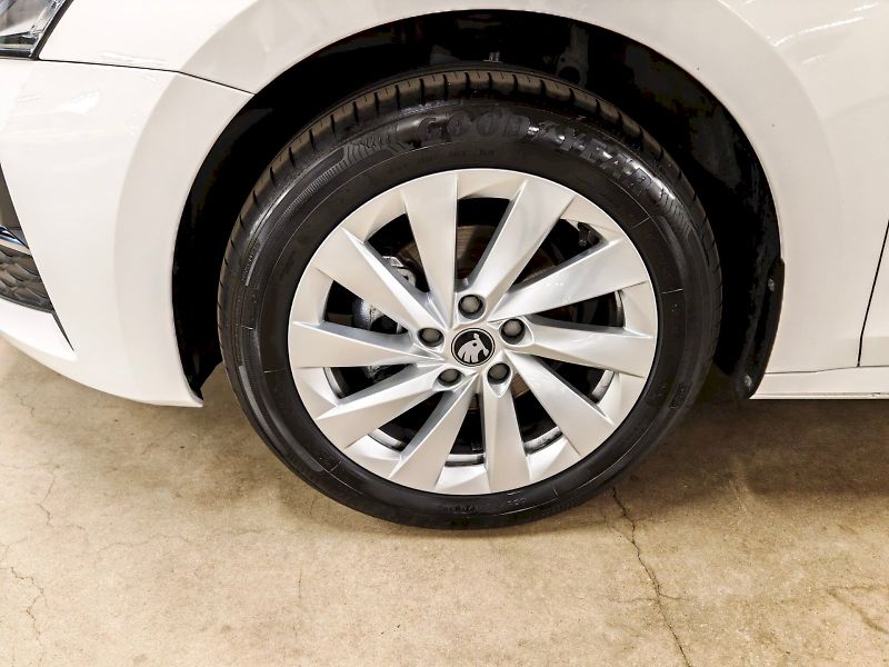 Škoda Octavia (2025) Combi 1.5 TSI 110 kW Selection - fotka 30 z 30