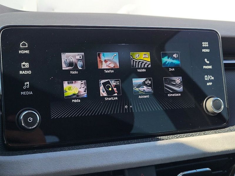 Škoda Kamiq Top Selection 1,5TSI 110kW - fotka 19 z 27