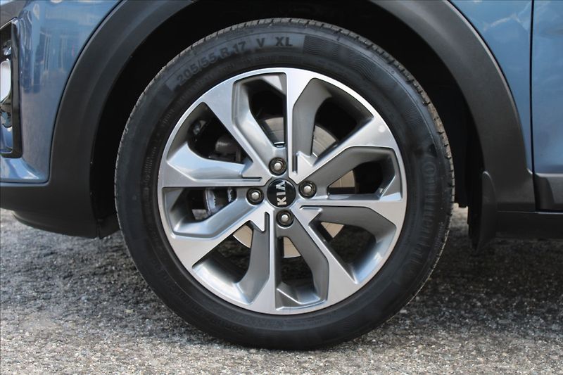 Kia Stonic 1,4 i  NOVÉ V ČR,PREMIUM,34TKM - fotka 28 z 33