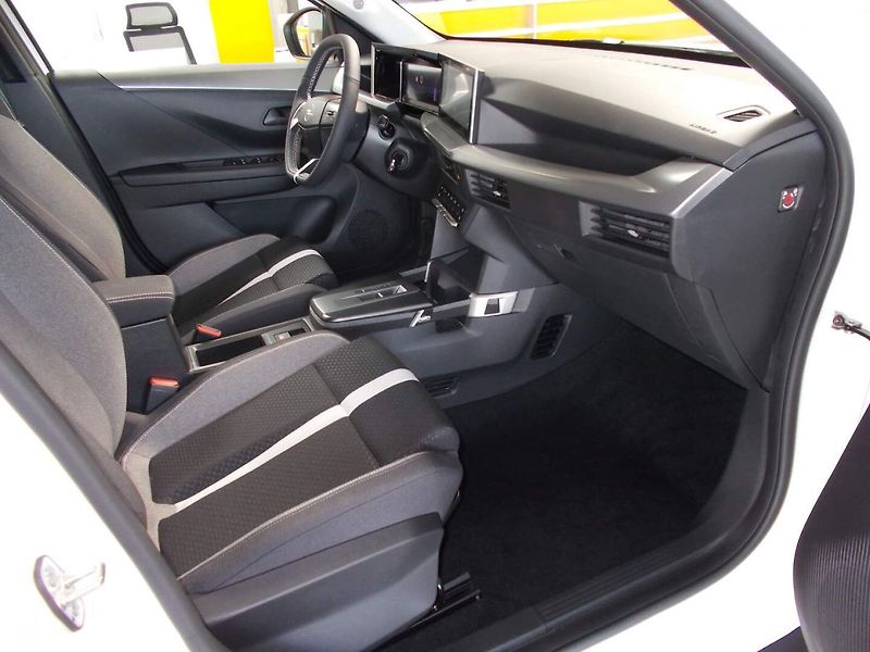 Opel Frontera (2026) Edition Hybrid 1.2 TURBO (81kW - fotka 14 z 28