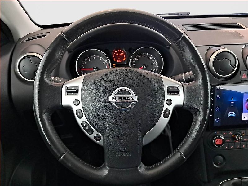 Nissan Qashqai (2009) 2.0, Serv.kniha, Tempomat - fotka 17 z 19