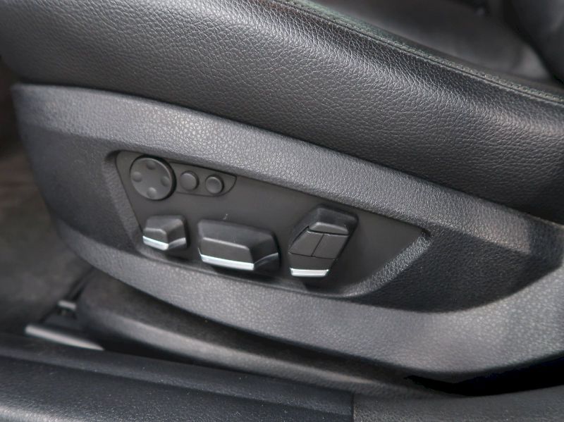 BMW Řada 5 (2012) 535d 230KW NAVI XENON - fotka 14 z 41