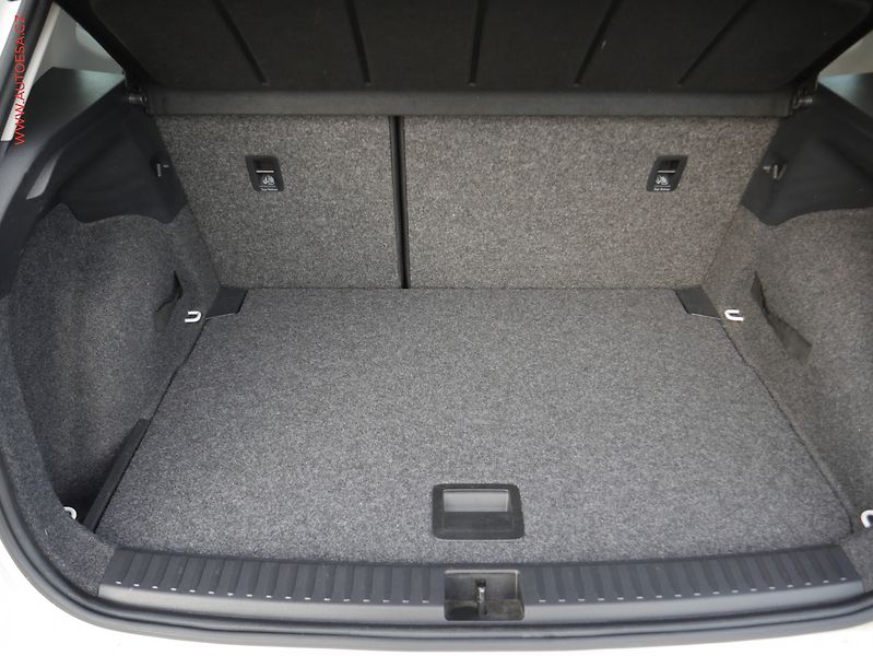 Seat Arona (2019) 1.0 TSi, Xcellence, navi - fotka 8 z 19