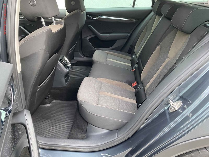 Škoda Octavia (2021) 2.0 TDi 4x4, 2.maj,ČR, Scout - fotka 10 z 22