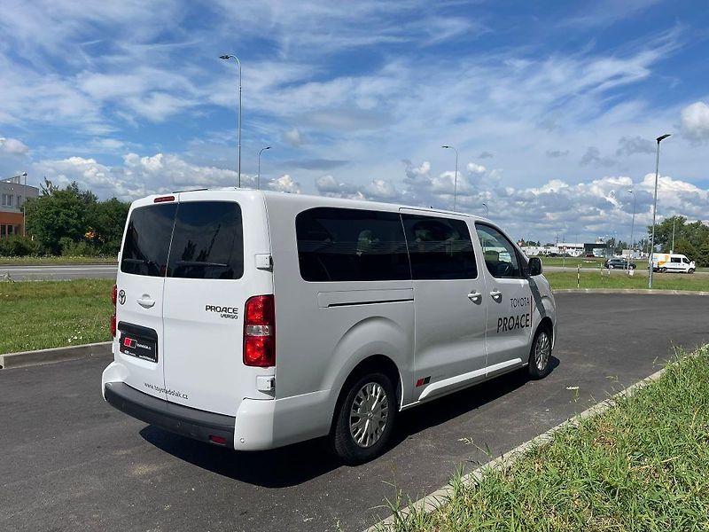 Toyota ProAce Verso 2.0 D-4D L2 MT Business 8S - fotka 5 z 23