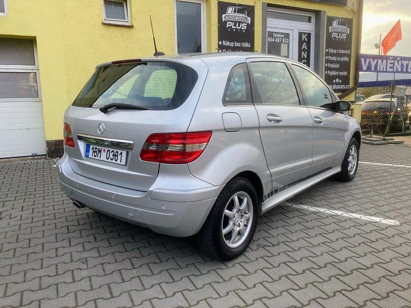Mercedes-Benz Třídy B 1,7i (85kW) *STK DO 8/2027* - fotka 2 z 17