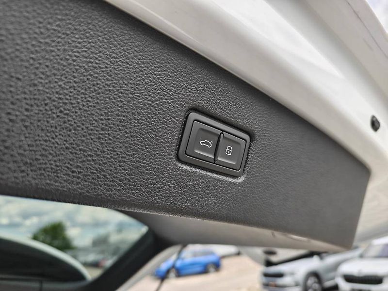 Audi Q7 50 Sline Quattro 8TT 3,0TDI - fotka 25 z 25