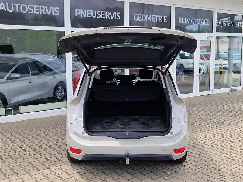Citroën Grand C4 Picasso 2,0 HDI NAVI AC AUTO 7MÍST - fotka 11 z 35
