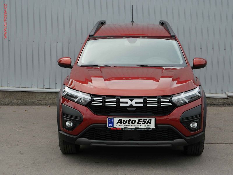 Dacia Jogger (2023) 1.0TCe, Exception - fotka 2 z 27