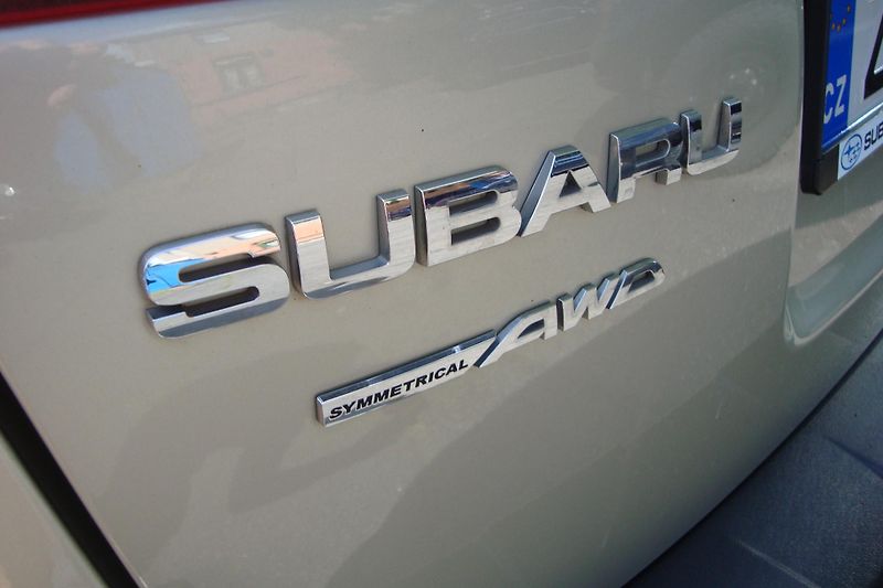 Subaru Outback (2011) 2.0 D,AWD,ČR, 2.Maj.Servis.Kn. - fotka 15 z 76