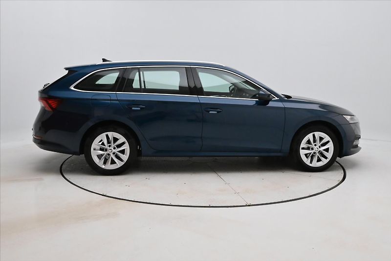 Škoda Octavia 2,0 TDI 110 kW DSG STYLE Záruk - fotka 4 z 32