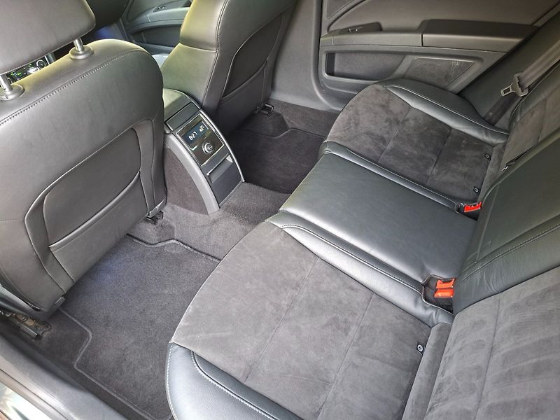 Škoda Superb (2014) OUTDOOR 2.0TDI 125kW DSG 4X4 - fotka 32 z 39
