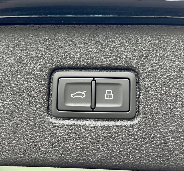 Audi Q7 (2024) S-LINE 50 TDI QUATTRO V ZÁRUCE - fotka 12 z 52