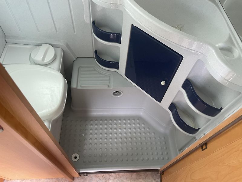 Adria Ostatní 5104 DS ALKO CZ SPRCHA WC TOP! - fotka 44 z 47