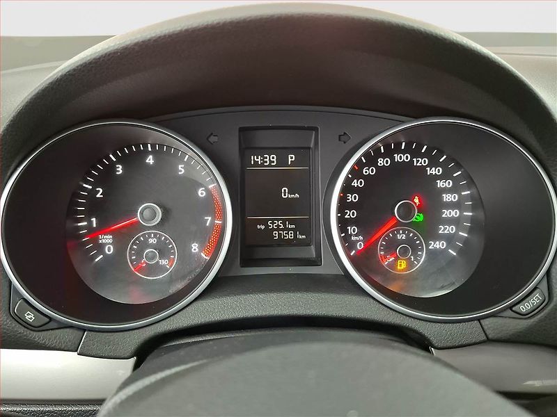 Volkswagen Golf (2011) 1.2 TSI, Automat, Tempomat - fotka 11 z 17