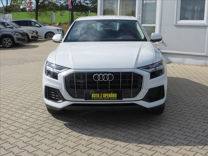 Audi Q8 3,0 TFSI quattro tiptronic 250 - fotka 2 z 29