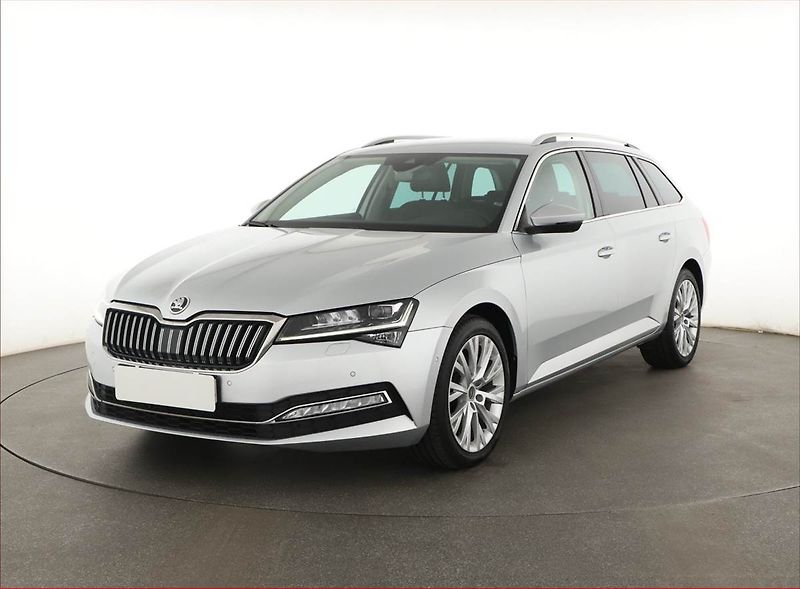 Škoda Superb (2023) Style 2.0 TDI - fotka 2 z 20