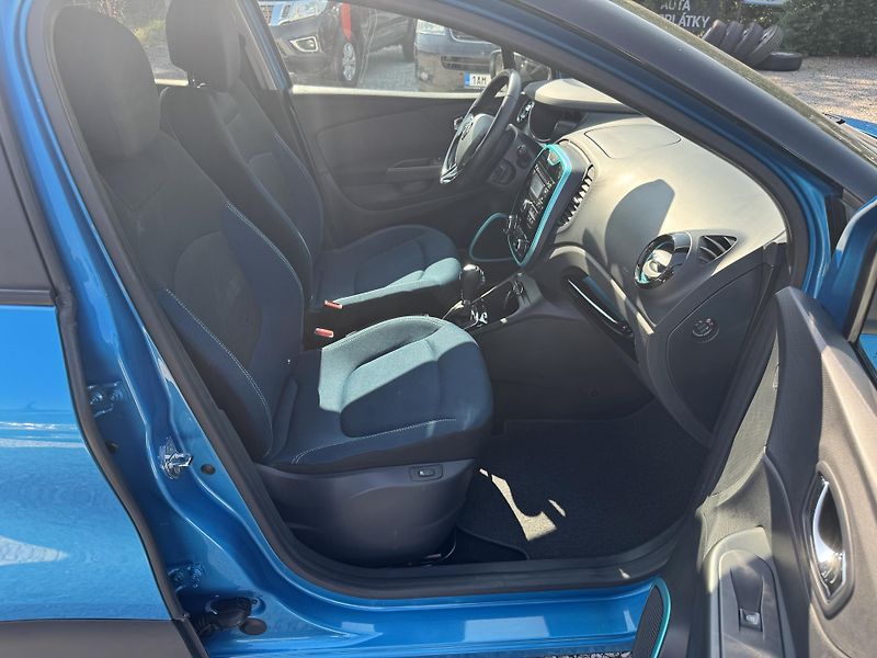 Renault Captur (2016) 1.2TCE,AUTOMAT,2SADY KOL - fotka 29 z 50