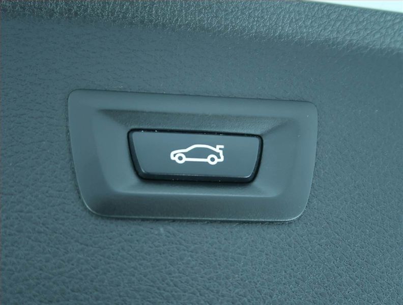 BMW Řada 2 (2017) 218d Active Tourer, Automat - fotka 23 z 23